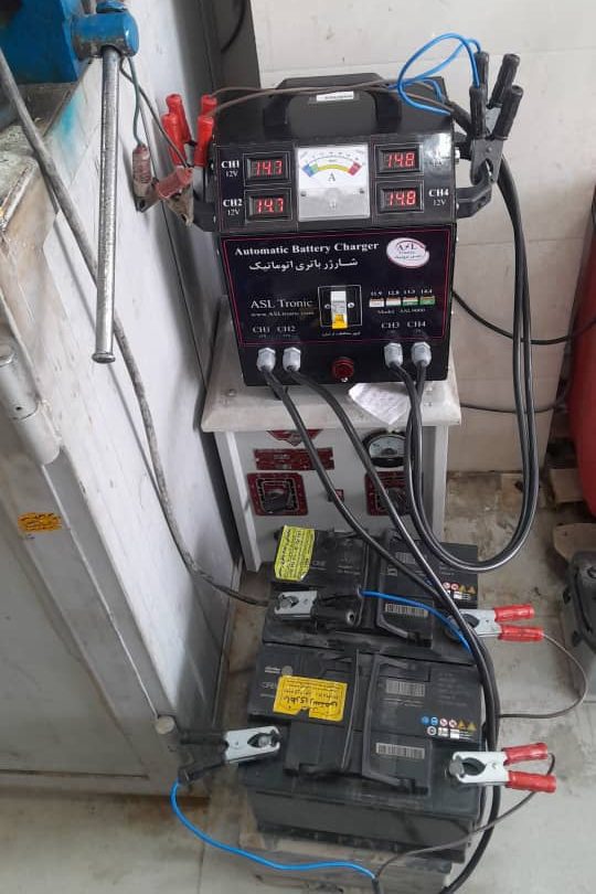 شارژر صنعتی 4 باتری اصل ترونیک - شارژر باتری خودرو - شارژر باتری ماشین